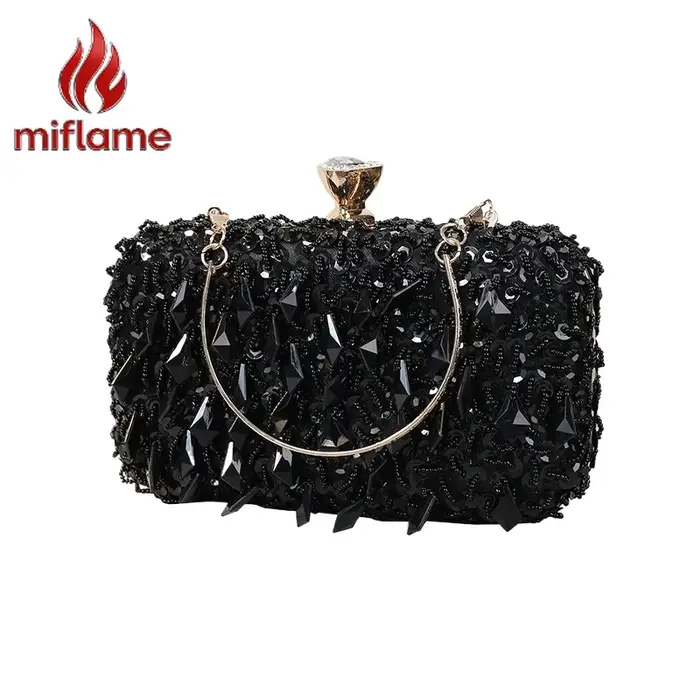 Pochette de soirée élégante faite à la main avec perles pour fête