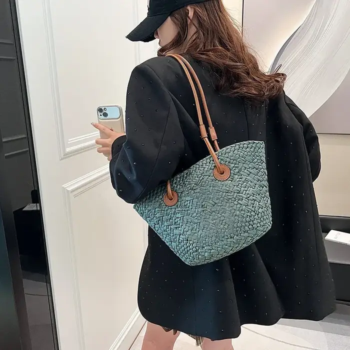 Nouveau sac à bandoulière fait à la main en paille tissé grande capacité marque haute qualité panier sac été plage
