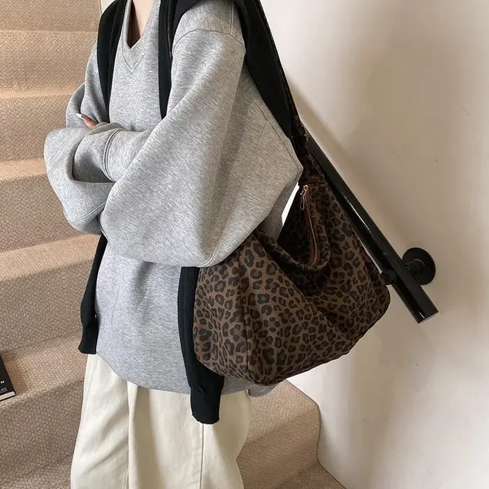 Sac à bandoulière en Textile doux pour femmes, tendance, décontracté, grande capacité, imprimé léopa