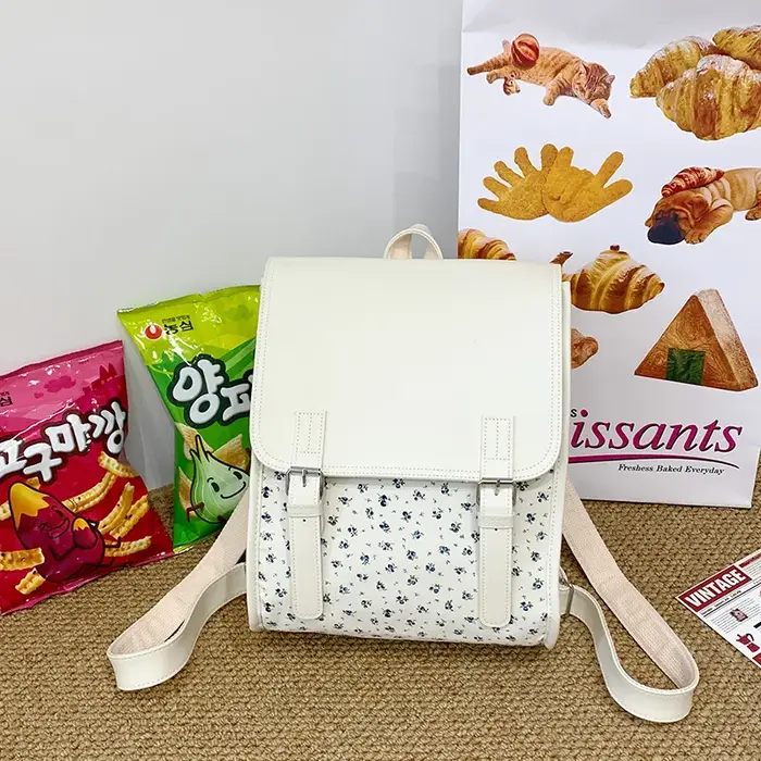 Ins petit sac à dos en PU à fleurs, sac d'ordinateur de grande capacité avec nom personnalisé Versio