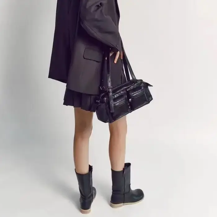 Style coréen noir sous les bras Biker sac à bandoulière femmes Design de luxe sac à main dames en plein air Durable