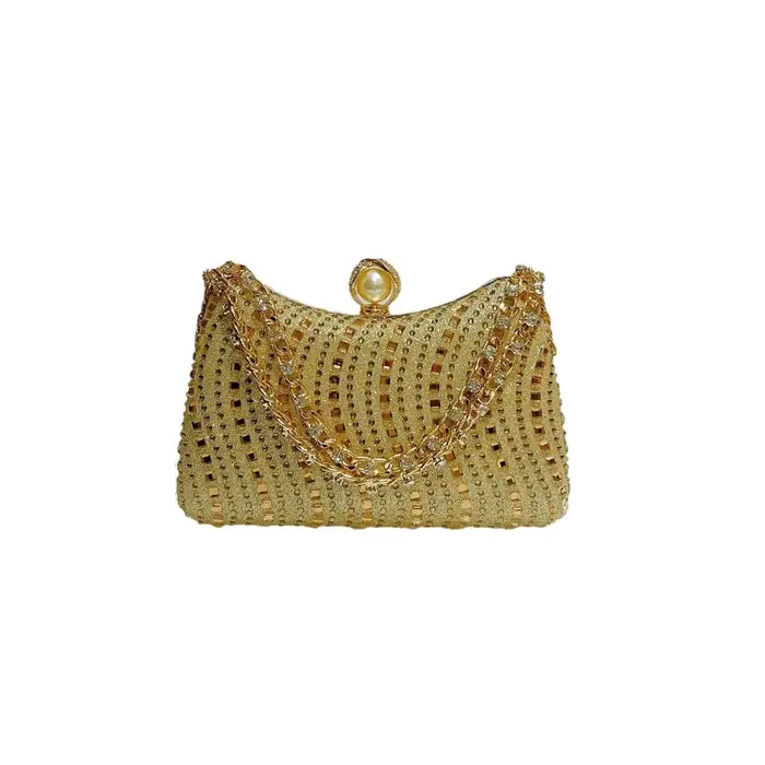 Pochette de soirée de luxe en strass dorés avec fermoir perlé et chaîne