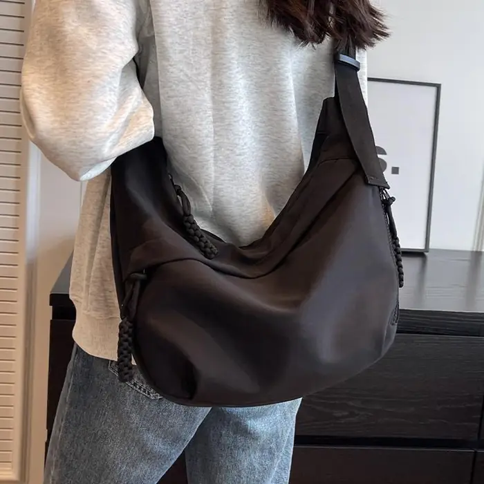 Sac à bandoulière simple de grande capacité