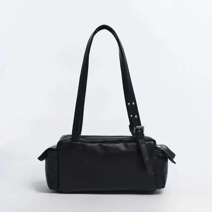 Style coréen noir sous les bras Biker sac à bandoulière femmes Design de luxe sac à main dames en plein air Durable