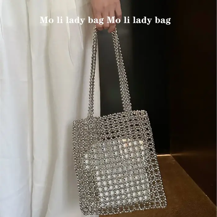 Sac à bandoulière pour femme perlé et brillant