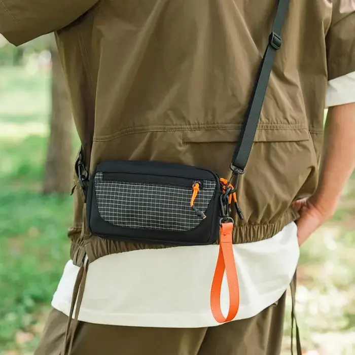 Petit sac à bandoulière compact