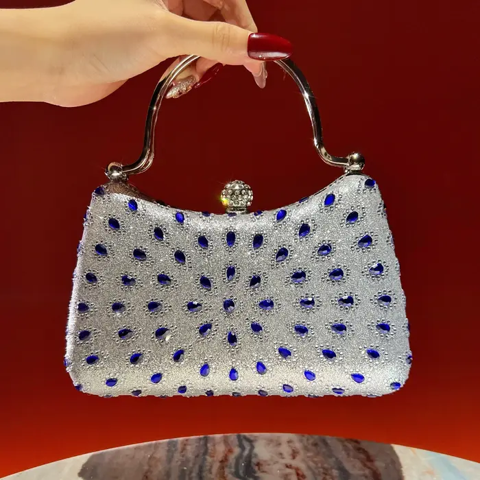 Nouveau sac à main serti de diamants