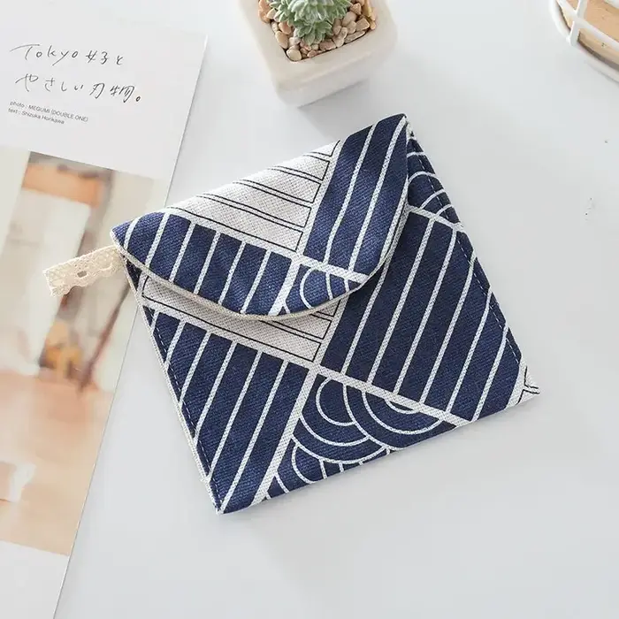 Petit ensemble de sacs à cosmétiques pour femmes, mini serviettes hygiéniques pour filles, sacs de m