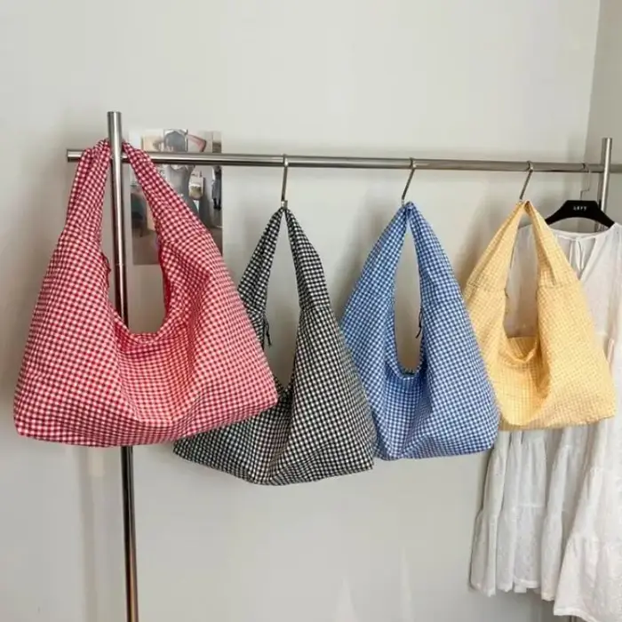 Sac fourre-tout en toile jaune à carreaux