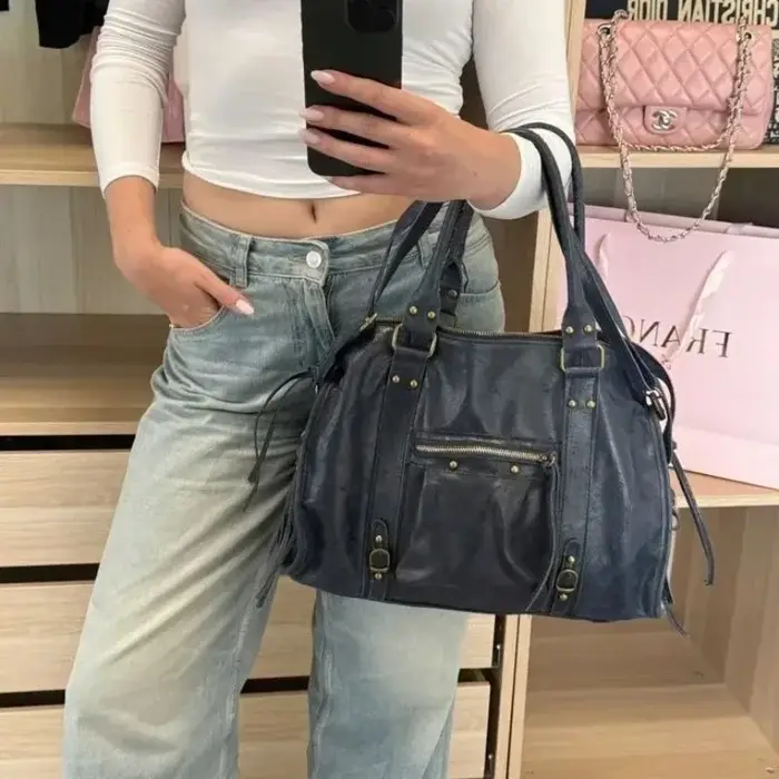 Sac à langer vintage élégant et stylé : Sac messager de luxe à porter en bandoulière pour femme avec un look de créateur unique et une grande capacité de rangement.