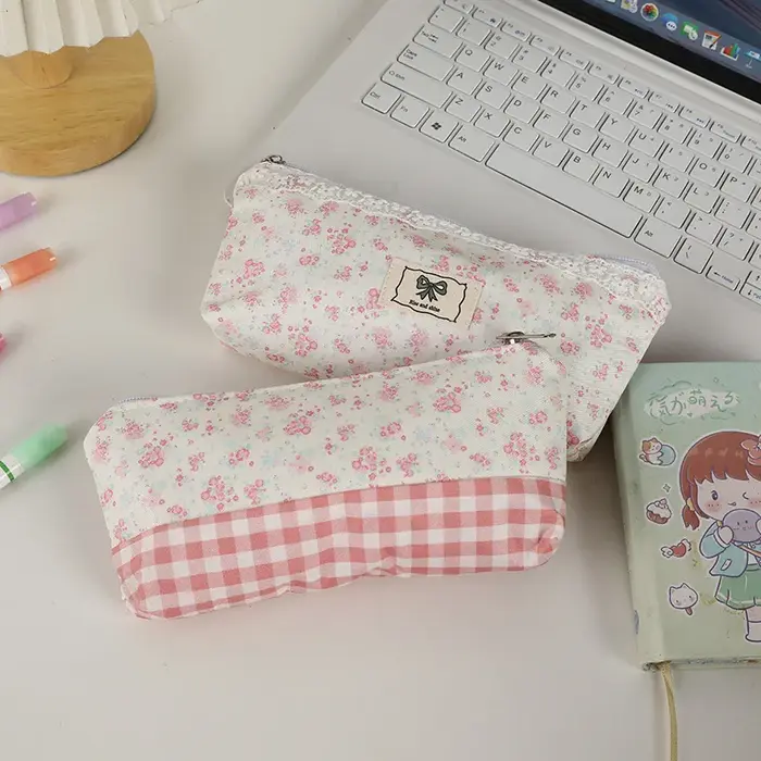 Sac à cosmétiques en dentelle de haute qualité