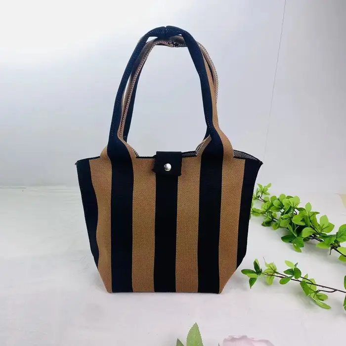 Nouveau sac à main tricoté femmes épaissi Polyester sac tridimensionnel sortir polyvalent tissé sac Spot en gros sac