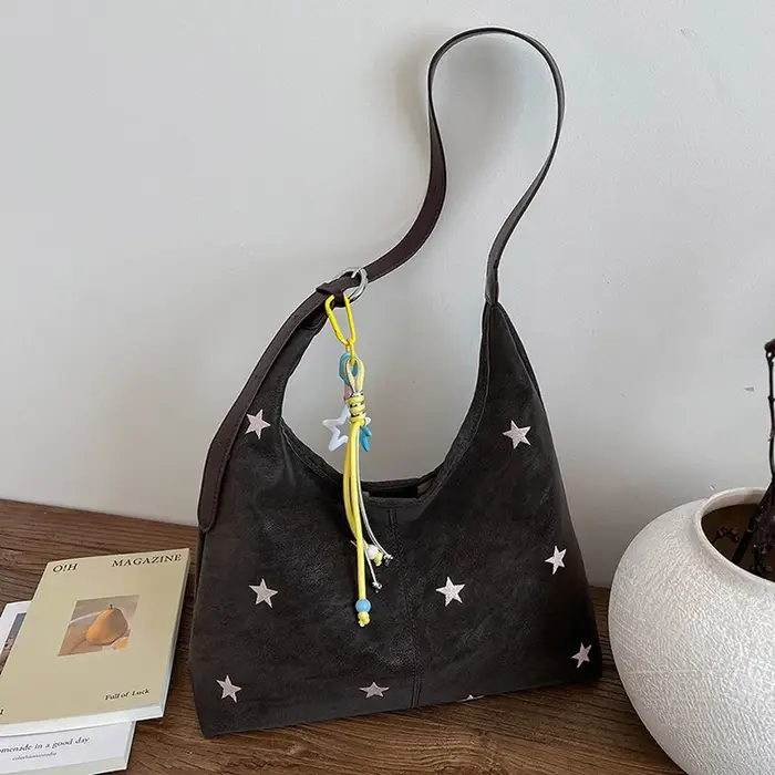 Sac fourre-tout brodé d'étoiles