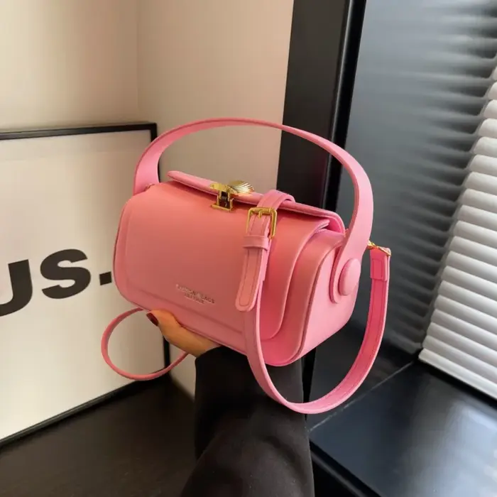 Sac à bandoulière noir classique pour femmes