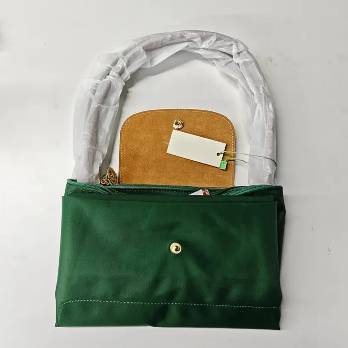 Sac fourre-tout pliable en nylon 2026 pour femme, sacs à main classiques brodés, sacs à bandoulière 