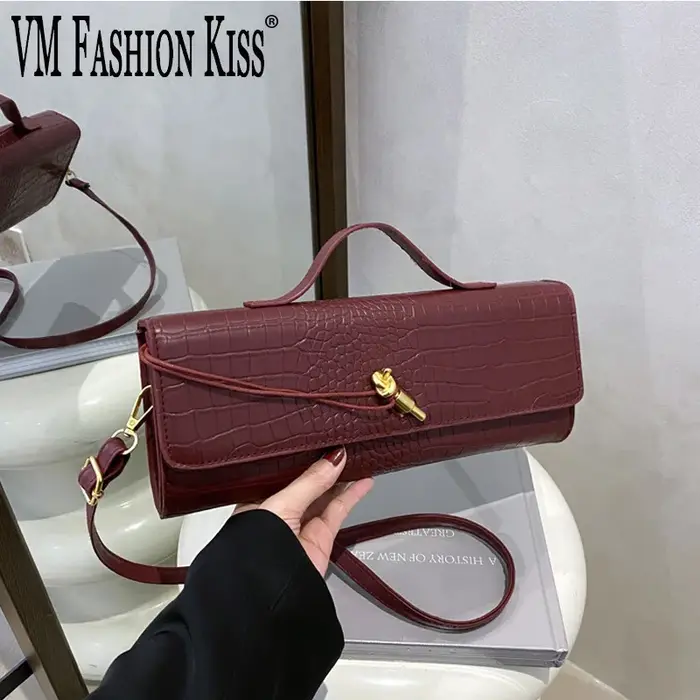 Sacs pour femmes bordeaux rétro en cuir PU motif Crocodile longue rabat pochette