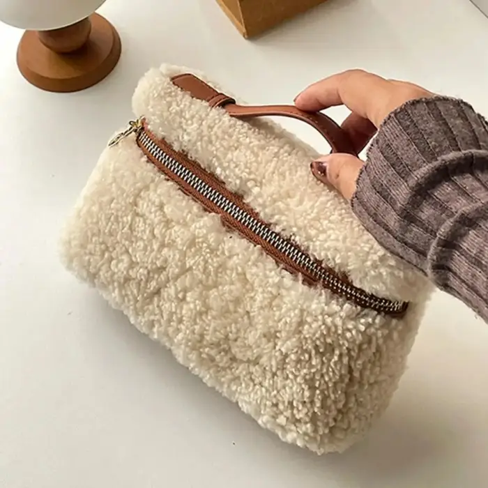 Sac à main en velours de fourrure d'agneau pour femmes