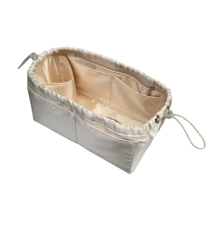 Organisateur de sac à main soyeux lisse
