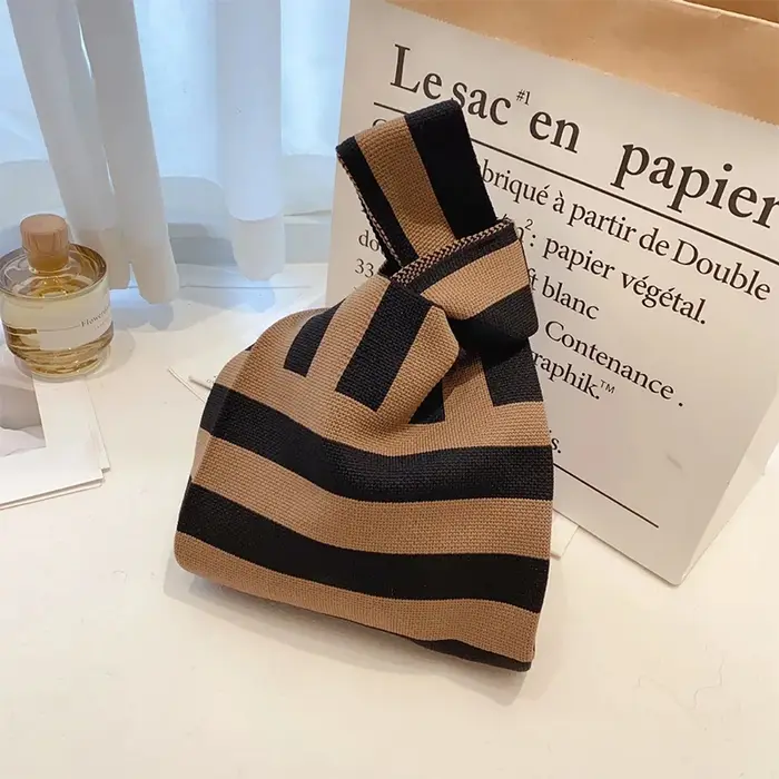 Sac à main en tricot fait à la main pour femme