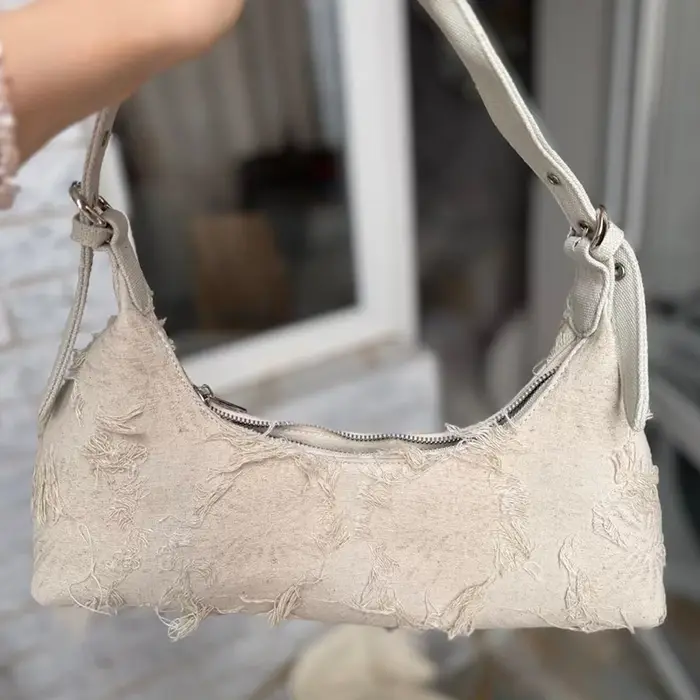 Sac fourre-tout à bandoulière en toile avec design patchwork