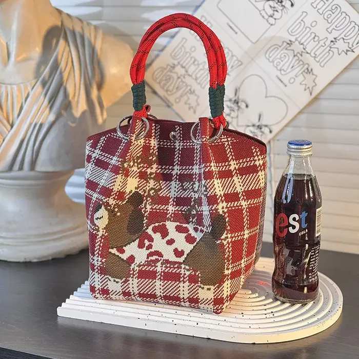 Sac à main tricoté - Sac seau au design original