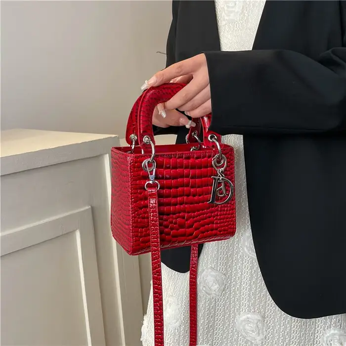 Sac à bandoulière élégant en cuir pour femme