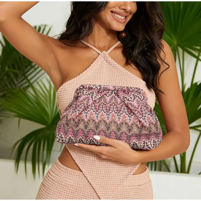 Sac fourre-tout tricoté à rayures ondulées style bohème
