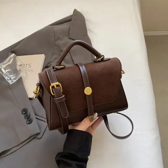 Sac à main élégant en similicuir avec bandoulière réglable