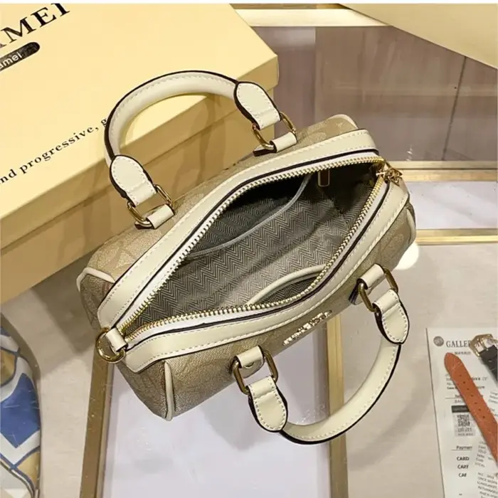 Sac à main Boston léger de marque de luxe pour femmes, sac à bandoulière rétro haut de gamme à bando