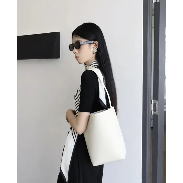 Nouveau Sac à Main Femme 2026 – Sac Seau Noir Simple et Polyvalent