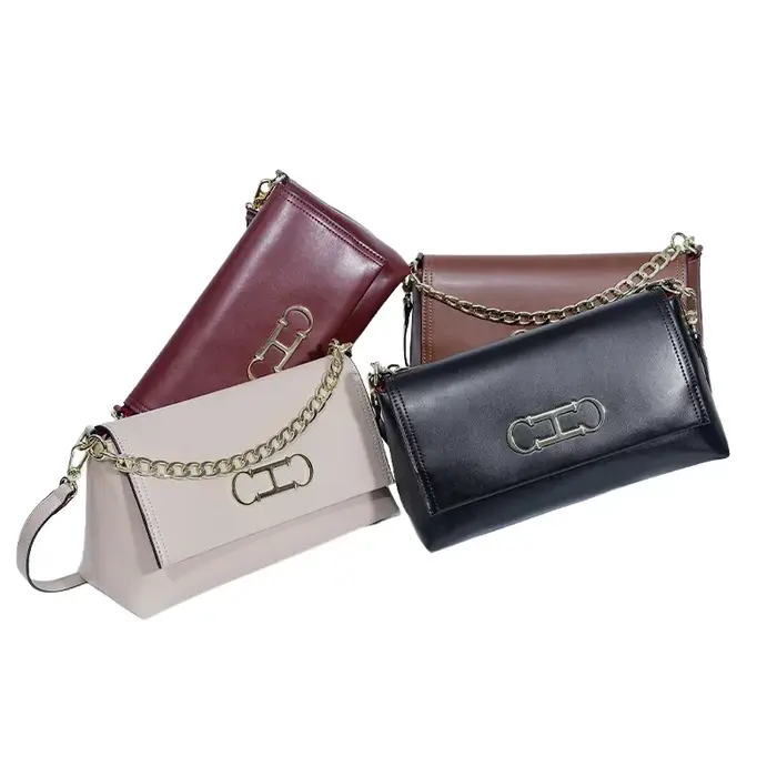 Sac à rabat en cuir de luxe CH, gaufrage premium, chaîne métallique brillante, fermeture éclair liss