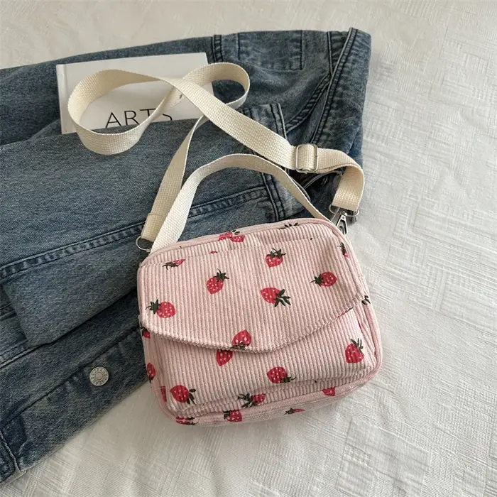 Sac à bandoulière Fraise pour Femme – Tendance et Polyvalent, Sac à l'épaule Doux et Adorable pour F