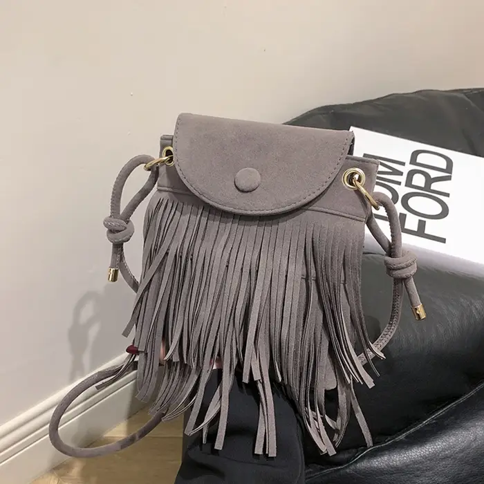 Sac messager à franges avec sangle réglable