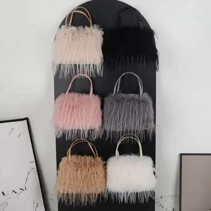 Faux fourrure gland femmes sacs à main