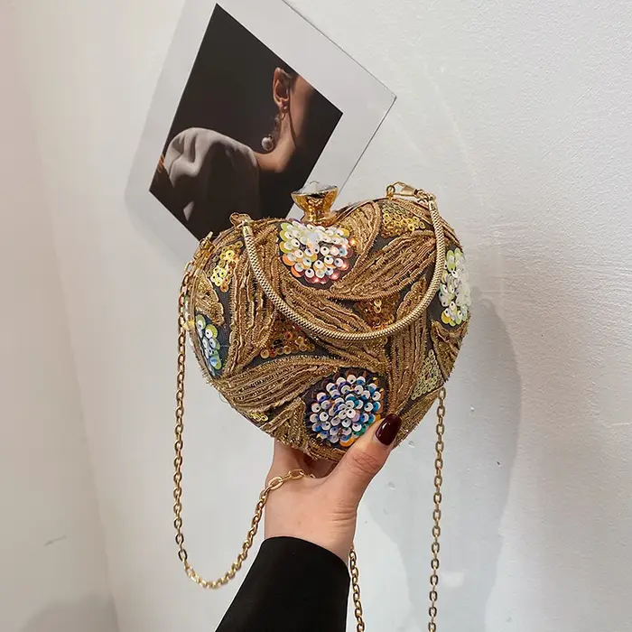 Sacs à main de luxe dorés pour femmes 2025 – Sacs de soirée, pochettes de créateur, sacs bandoulière
