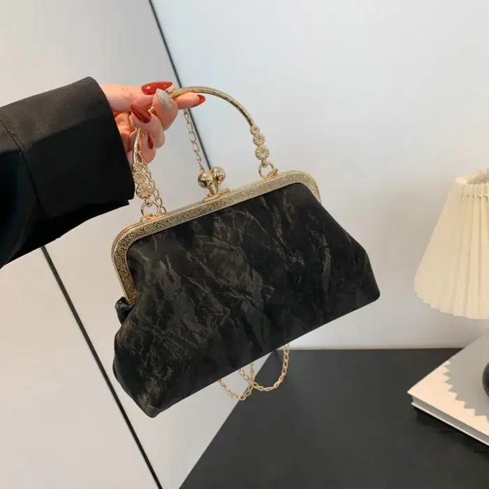 Sac à main de soirée en velours doré pour femme