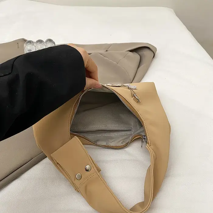 2025 nouveau Design sacs à main en Nylon femmes Hobo sac à bandoulière grande capacité Portable fourre-tout mode femme