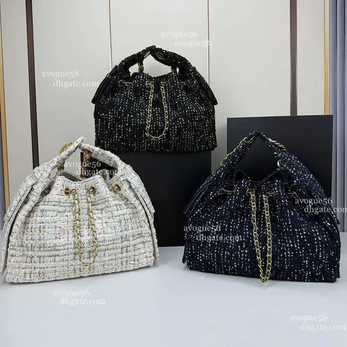 Sac à bandoulière de créateur en cuir caviar 25, style seau, hobo, sous le bras, en suède, matelassé