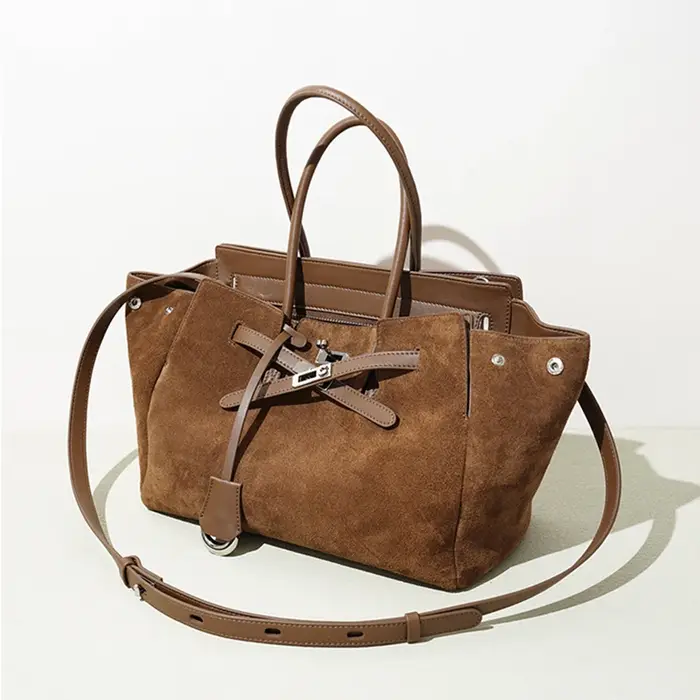 2025 printemps été nouveau sac fourre-tout en cuir suédé Unique spacieux épaule sac à bandoulière fe