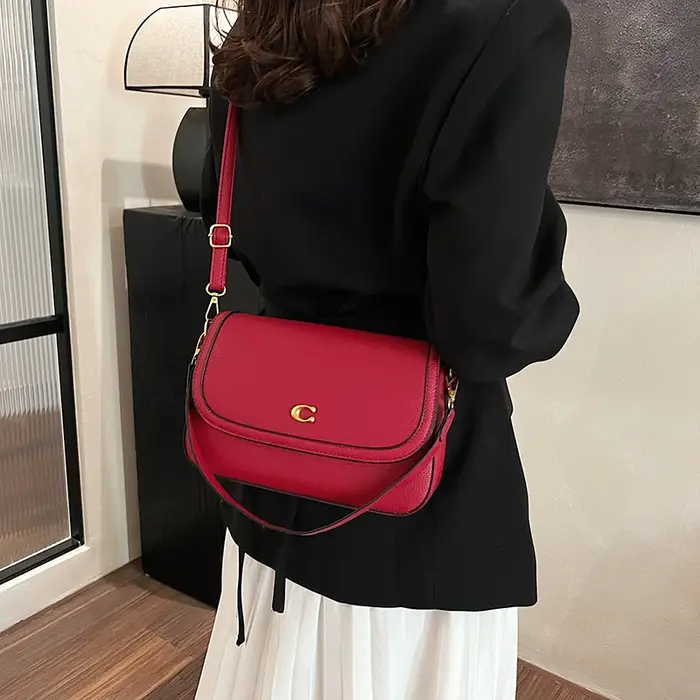 Sac à main élégant en cuir pour femme