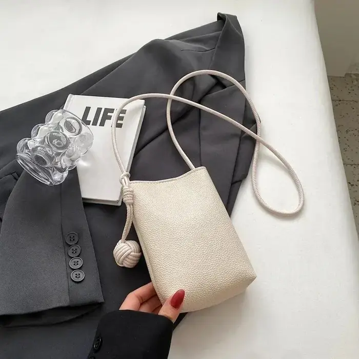 Sacs à main en cuir Pu pour femmes, sacs à bandoulière de luxe de grande capacité, sacs à rabat solide pour téléphone Portable