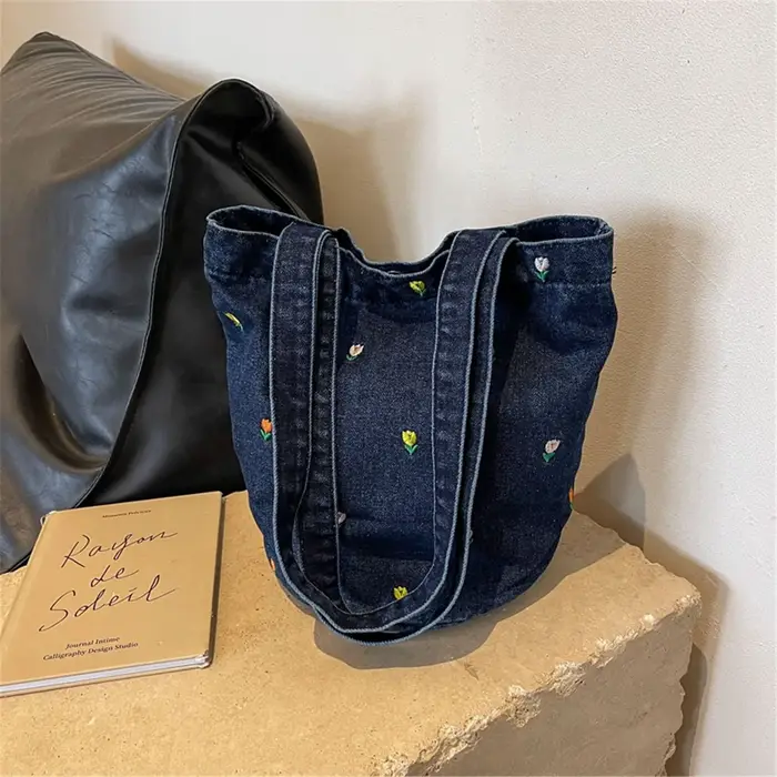 Sac fourre-tout en denim brodé pour dames