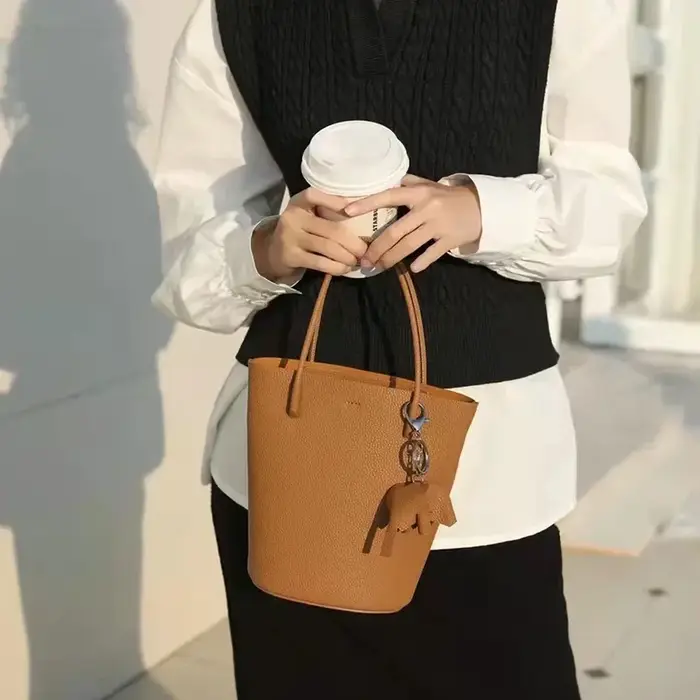 Petit sac seau d'été avec breloque éléphant