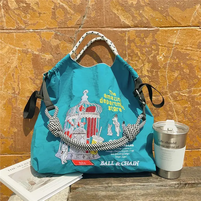 Sac à main brodé pour femme