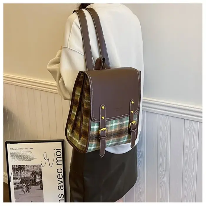 Mode PU Plaid sac à dos personnalité étudiant anglais femme loisirs sport sac à dos pour les adolescentes de l'école filles