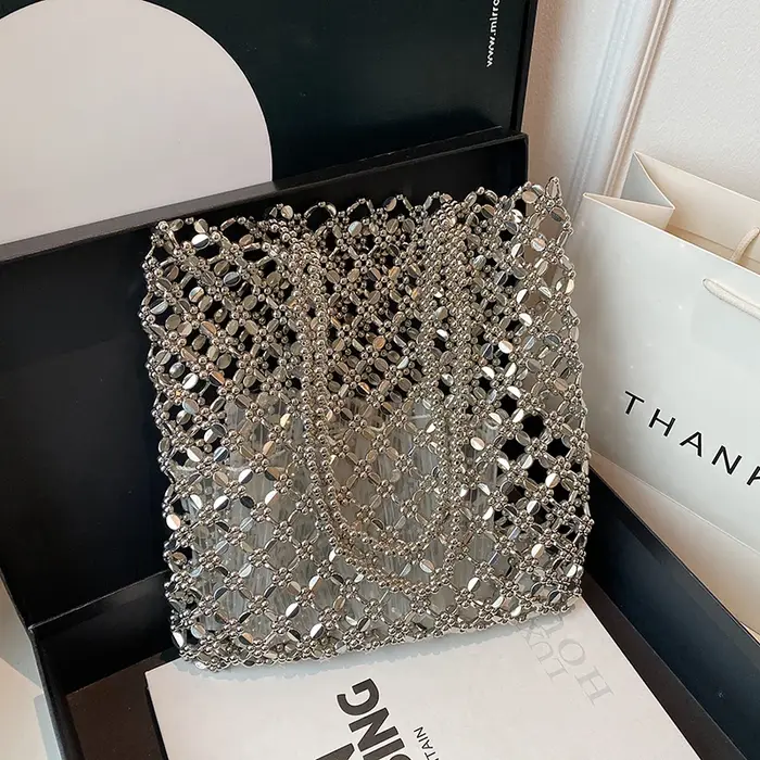 2025 nouveau sac de vacances d'été Boho plage évider sac à bandoulière pour les femmes à la main perles sac