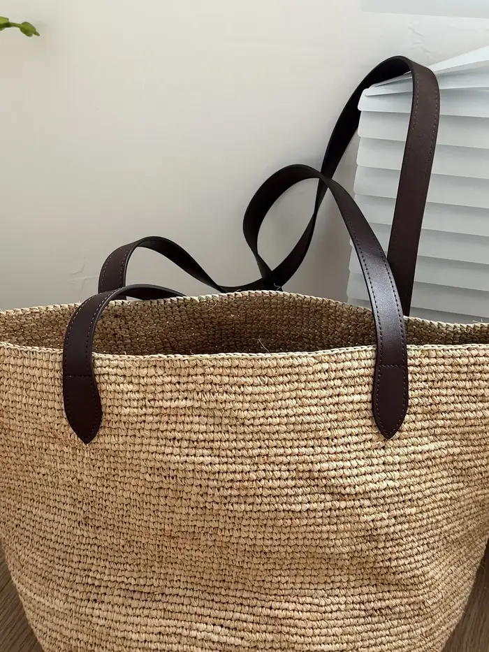 Sac fourre-tout en raphia tressé à la main pour femme