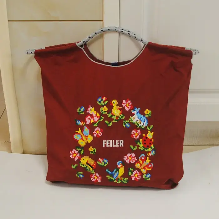 2025 nouveau sac à bandoulière en toile brodée sac à main caneton sac fourre-tout de grande capacité frais Style doux matériel en nylon saison de printemps