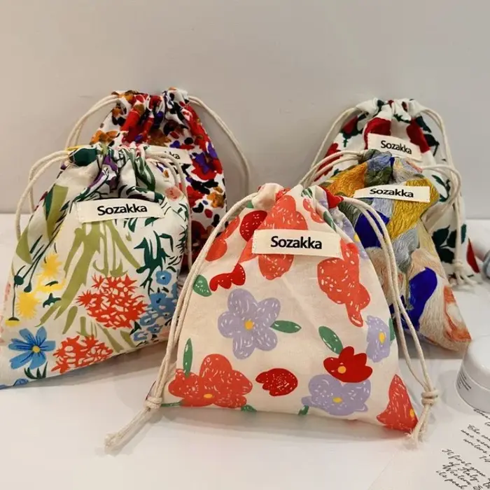 Sacs à cordon floraux en tissu de coton
