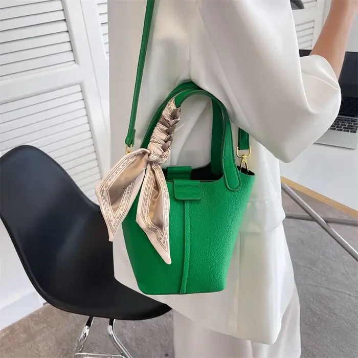 Sac à bandoulière en cuir PU design vert pour femme